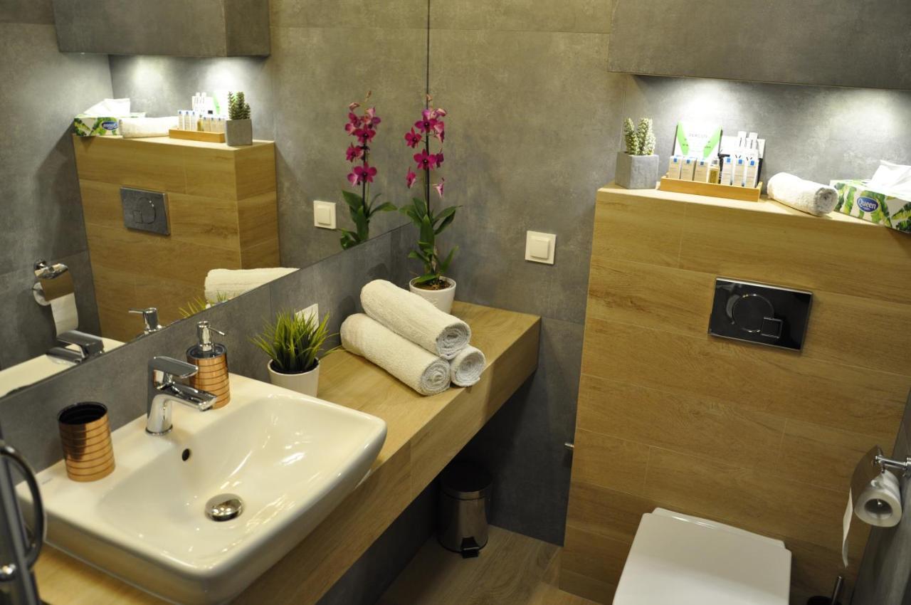 Apartament Na Teczowej Wrocław Extérieur photo